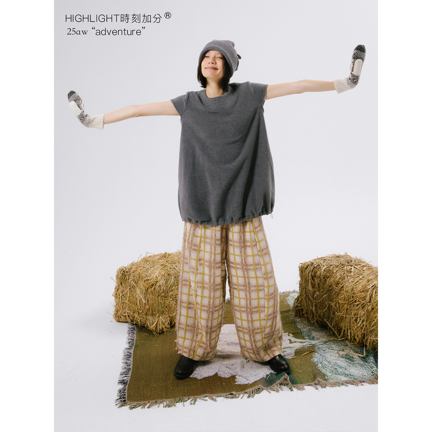 可爱柔软气质灰摇粒绒保暖上衣