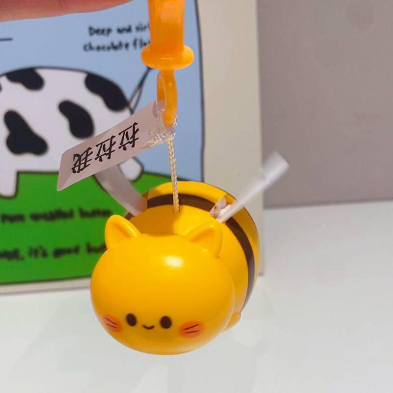 小蜜蜂发光手电筒钥匙扣创意多功钥匙扣