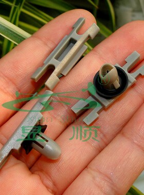 宝马3系E90F30F35320i323i328i330i335i车顶车窗边框亮防护条卡扣