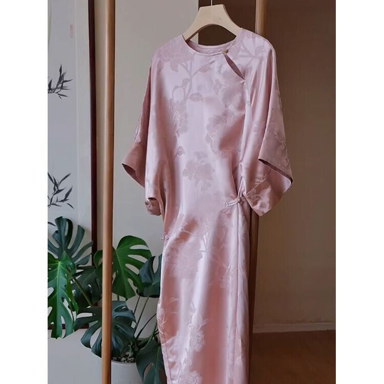 高级感设计师气质年轻款女神范洋气粉色新中式醋酸旗袍连衣裙夏天