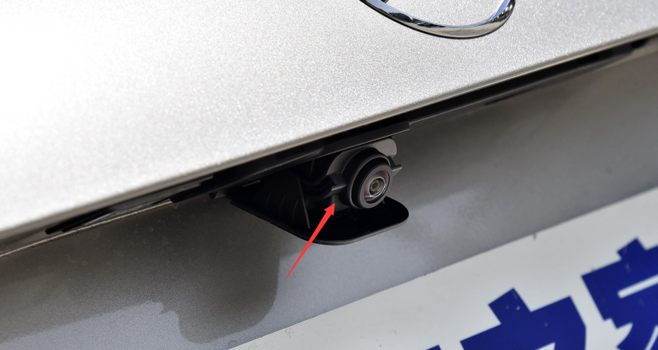 适用于新款奔驰GLA200后摄像头GLB GLA180前360摄像机支架A35 B级