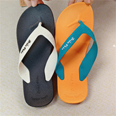 正宗越南橡胶人字拖鞋 耐磨防滑透气沙滩户外简约鞋 男士 夏夹趾凉鞋