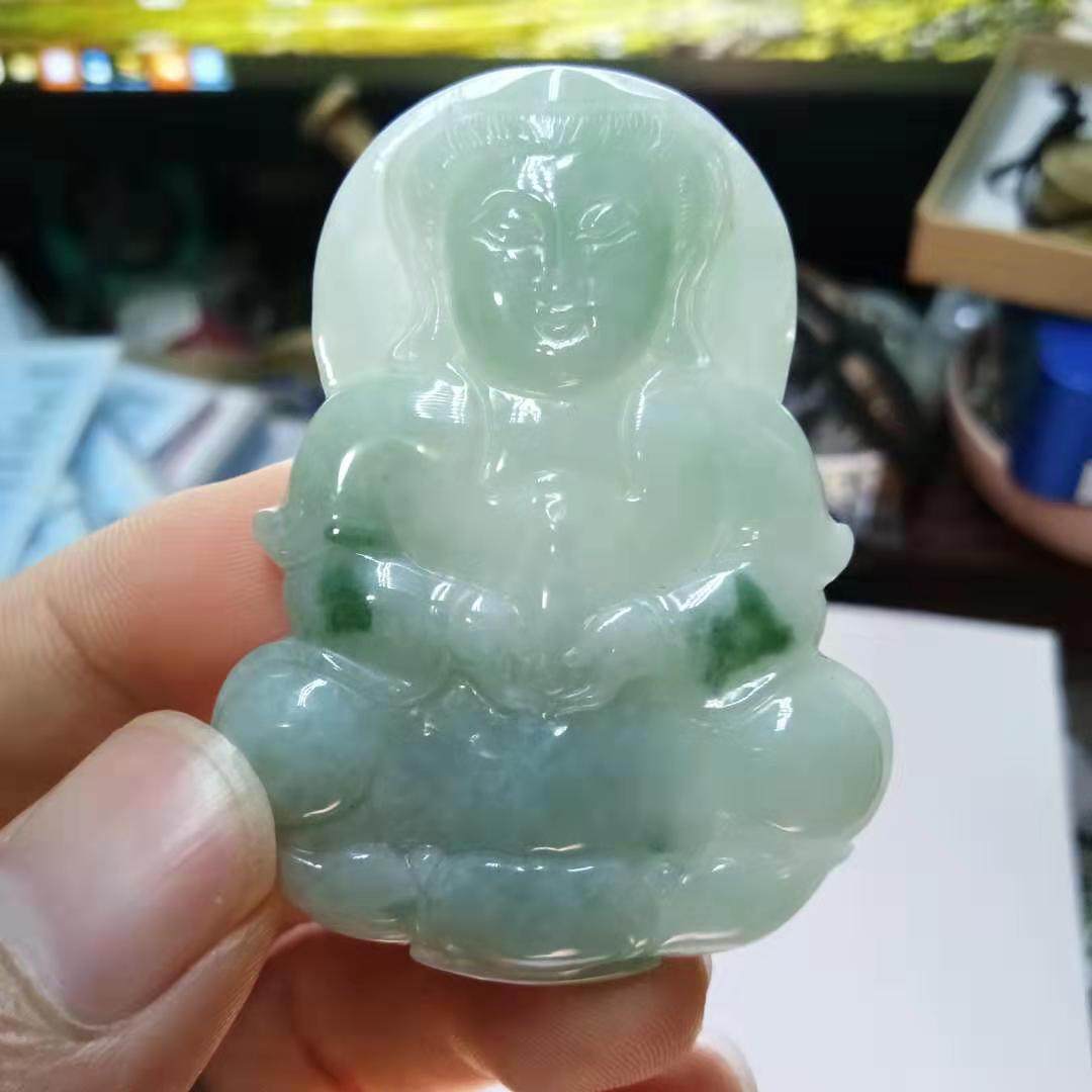 缅甸天然A货老坑冰糯厚装翡翠大观音菩萨吊坠挂件带证书坤圣珠宝