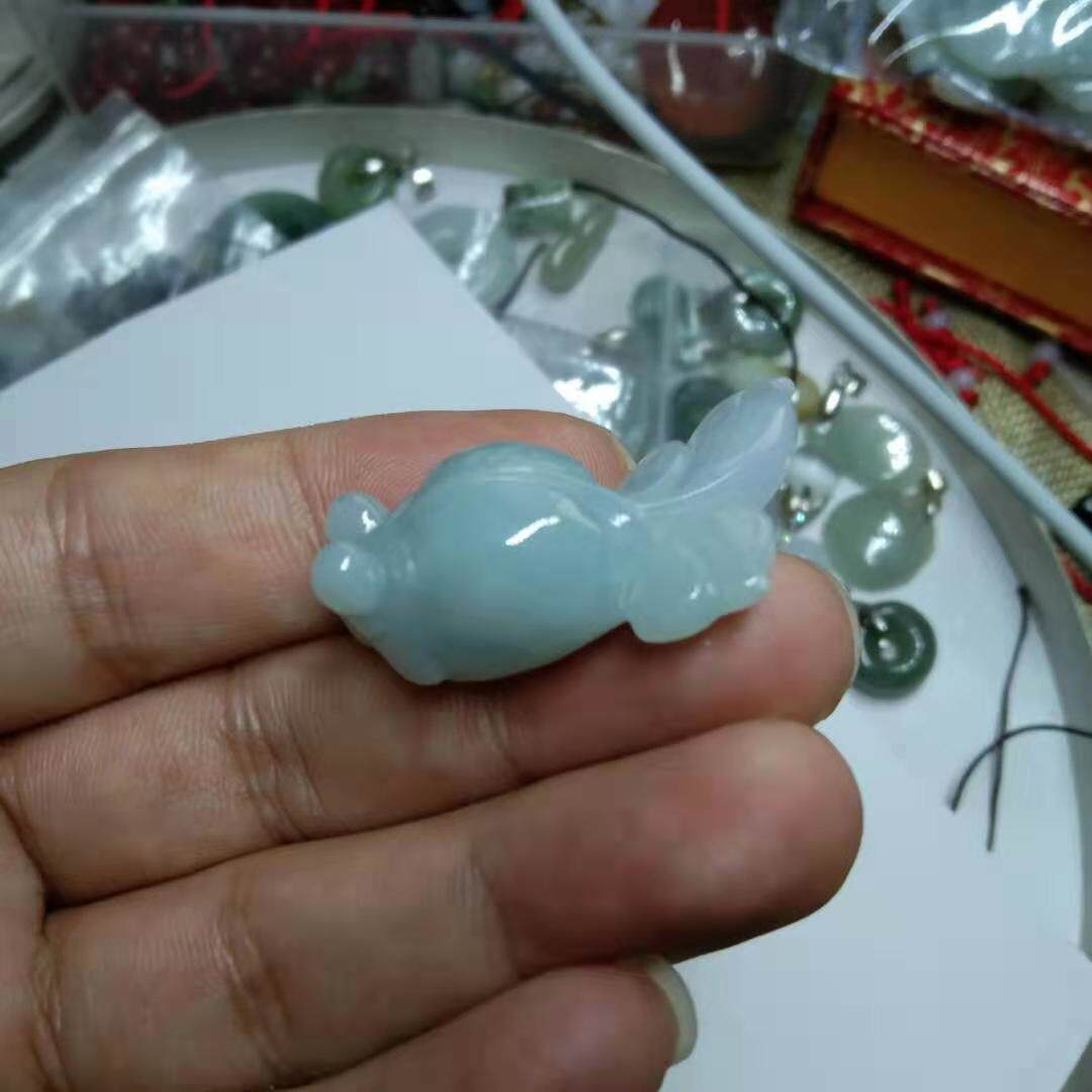 天然缅甸A货翡翠金鱼冰种立体金鱼吊坠挂坠带证书送绳子坤圣珠宝