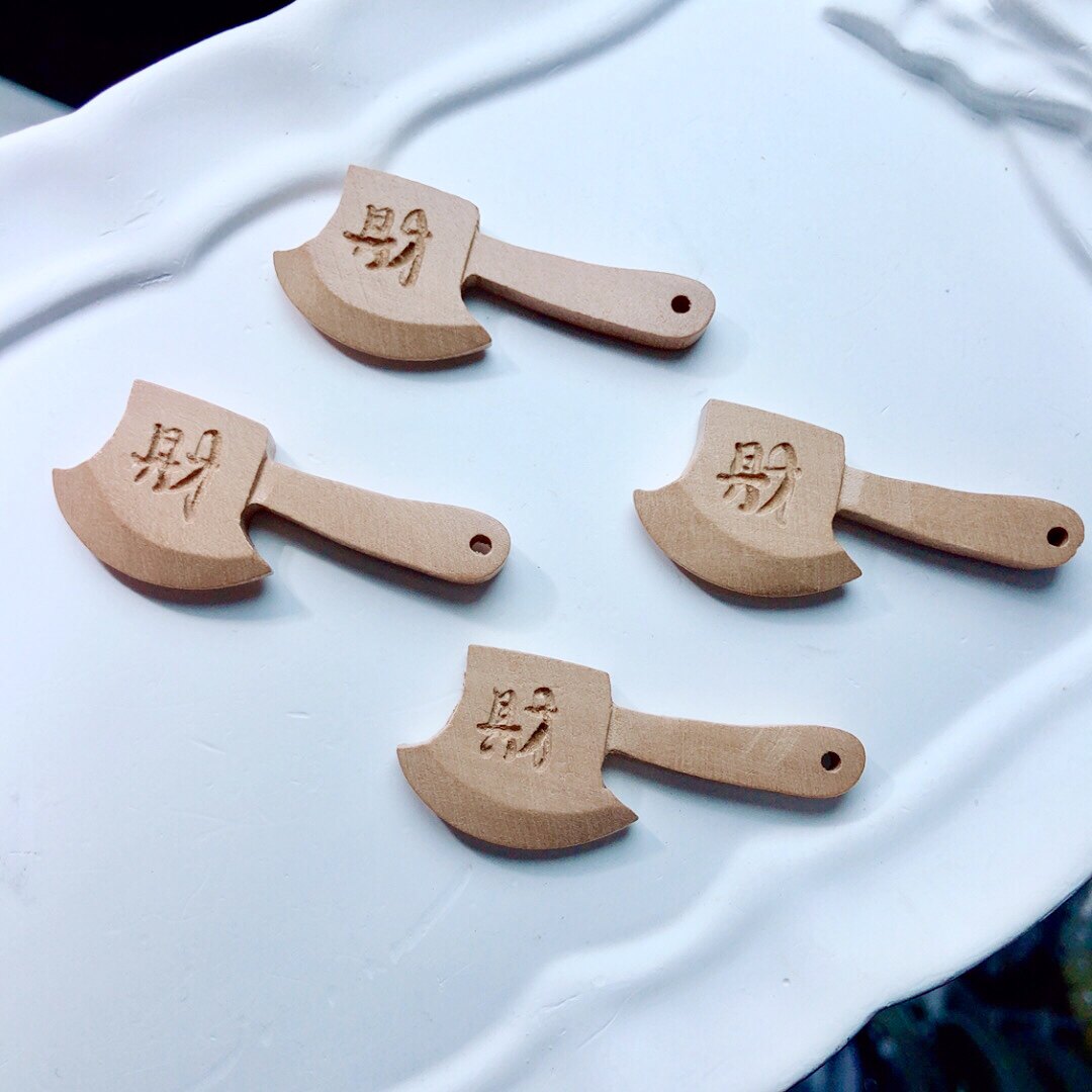 AA0088 桃木斧挂件吊坠挂件木雕4cm双面雕文玩首饰挂坠编织配件图片