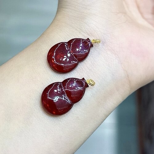 O167 天然血珀葫芦18k金吊坠 23*15mm 琥珀真金挂坠锁骨链配饰