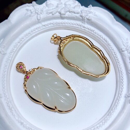 I588 天然和田玉叶子吊坠玉坠金枝玉叶42/20mm情侣首饰礼物简约