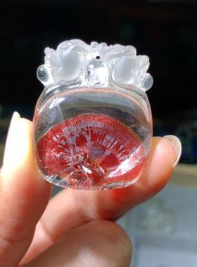 WW0910 一物一图天然红胶花水晶吊坠高货聚宝盆红凤羽34/28mm编绳