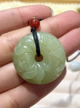 N931天然和田玉吊坠平安扣黄口27x11mm