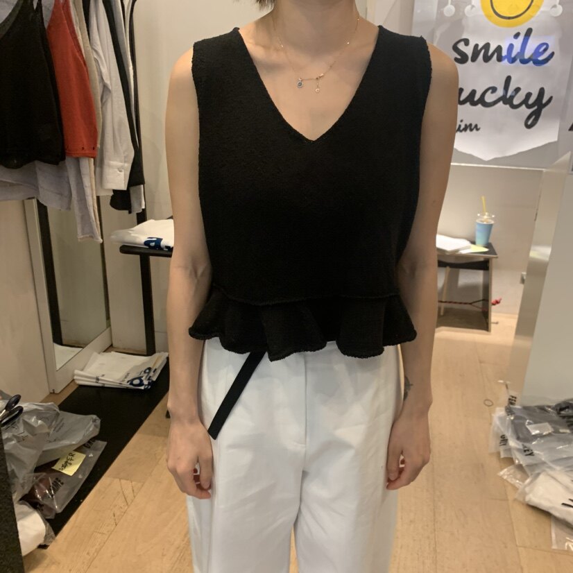LA MAGIE FEMME韩国东大门正品代购26夏款 V领纯色荷叶边休闲背心