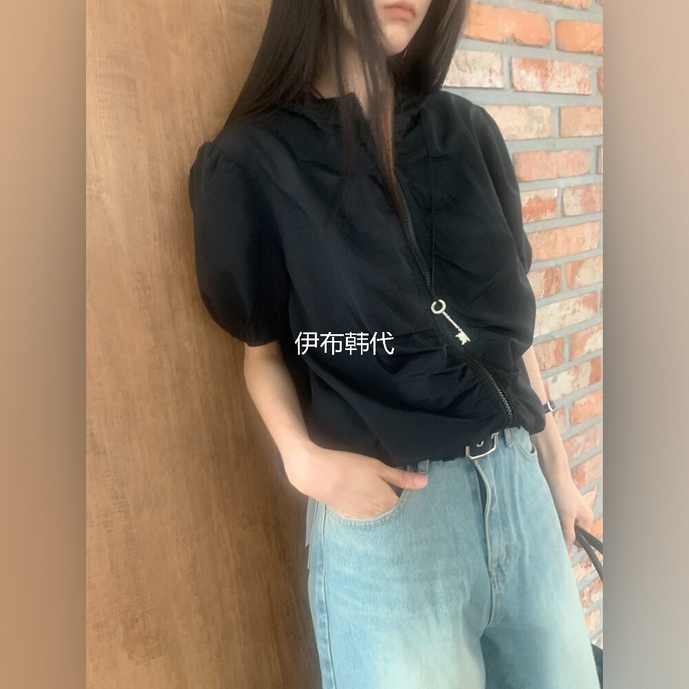TRUE韩国东大门正品代购26春款 连帽拉链纯色褶皱短袖开衫外套