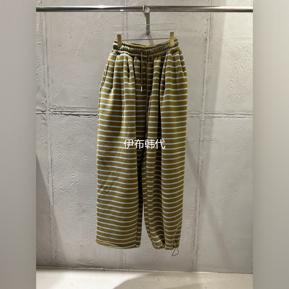 松紧腰条纹裤脚抽绳加绒宽松卫裤