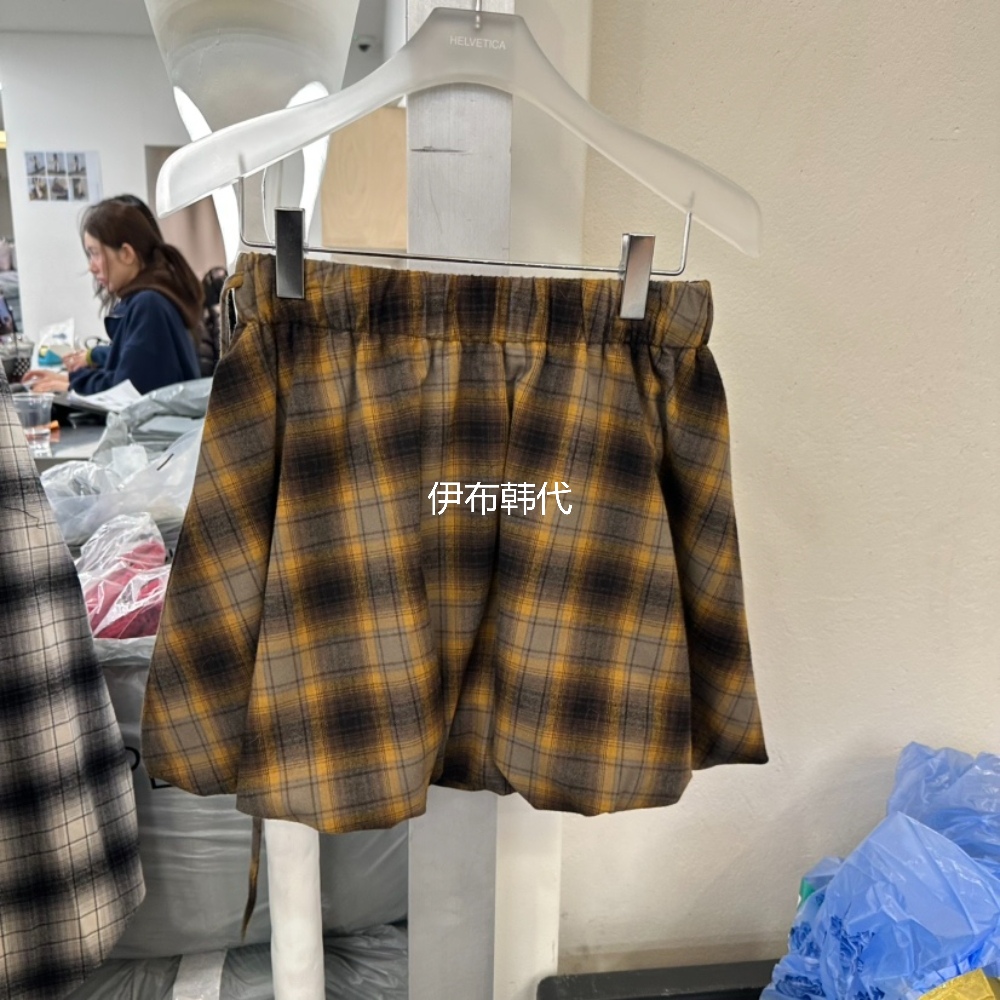 冬款休闲格子毛呢半裙短裙女