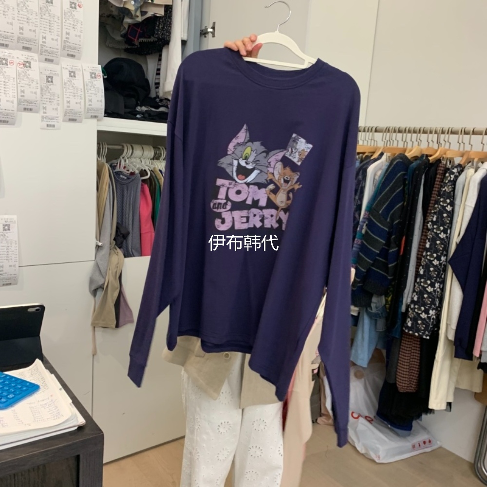 圆领卡通小猫宽松长袖T恤女