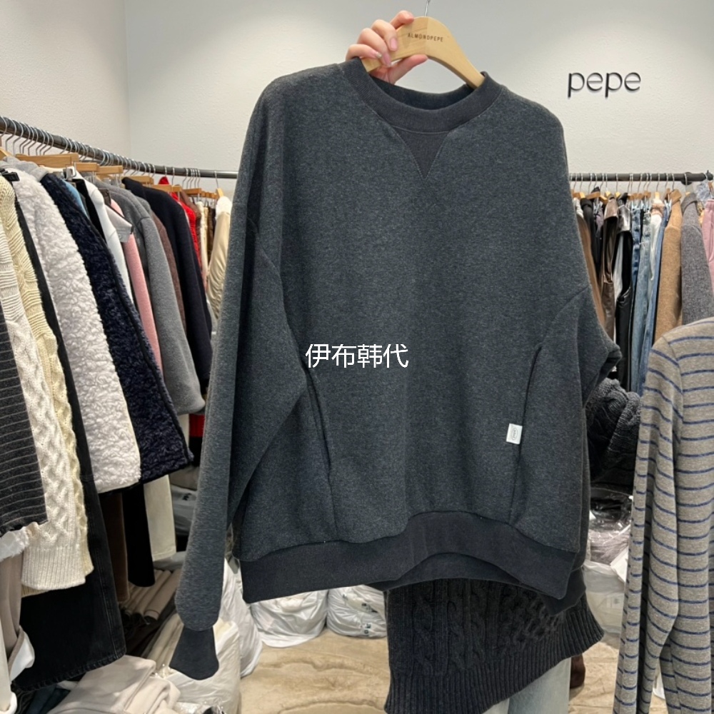 圆领纯色休闲口袋宽松卫衣女