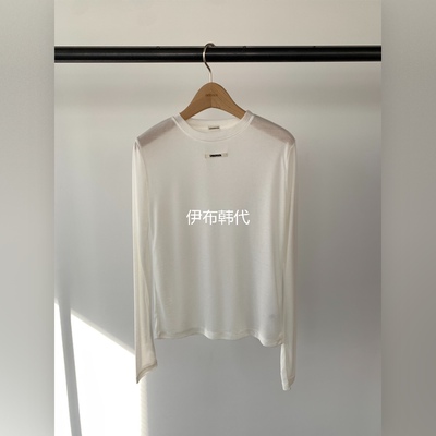 圆领贴标薄款微透长袖打底T恤