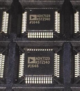 ADV7123JSTZ240 全新原装 LQFP-48 贴片RL 330 数模转换器 IC芯片