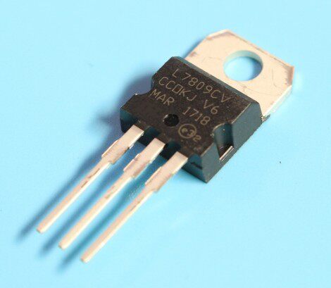 全新L7809CV 9V 1A LM7809 TO-220 三极管/三端稳压器 正电压