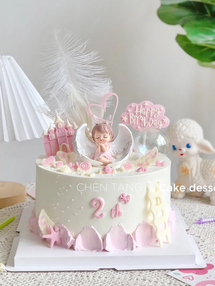 网红生日蛋糕装饰摆件可爱安妮粉色皇冠公主搪胶爱莎凯勒天使宝宝