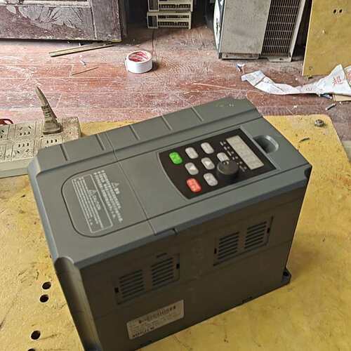 议价上驱变频器SQ580-004G/5D5P-4,变频器4kw，