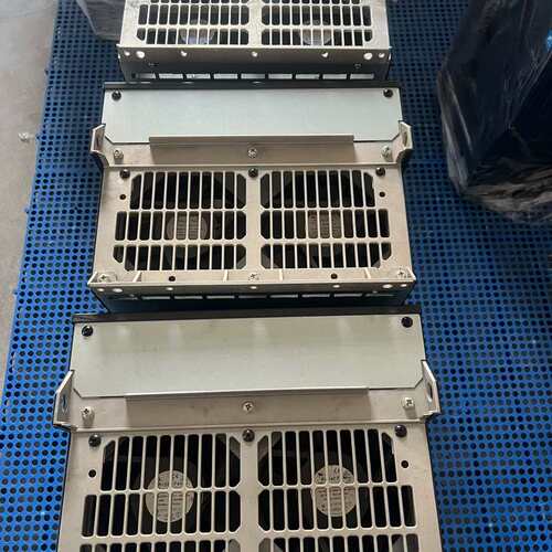 议价富士变频器，型号FRN0203F2S-4C，90KW/110