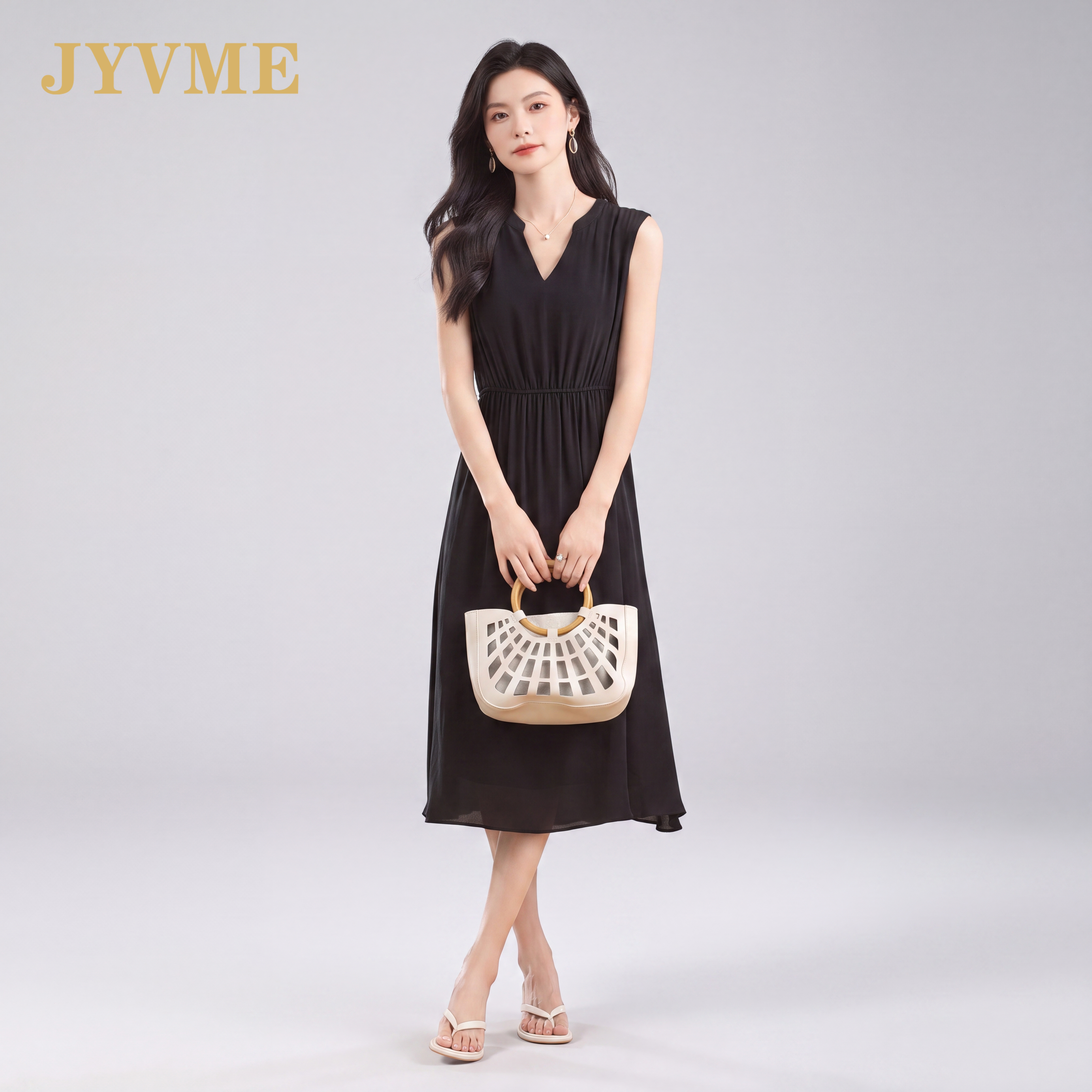 JyVme轻奢桑蚕丝连衣裙V领收腰显瘦无袖中长真丝背心裙经典小黑裙