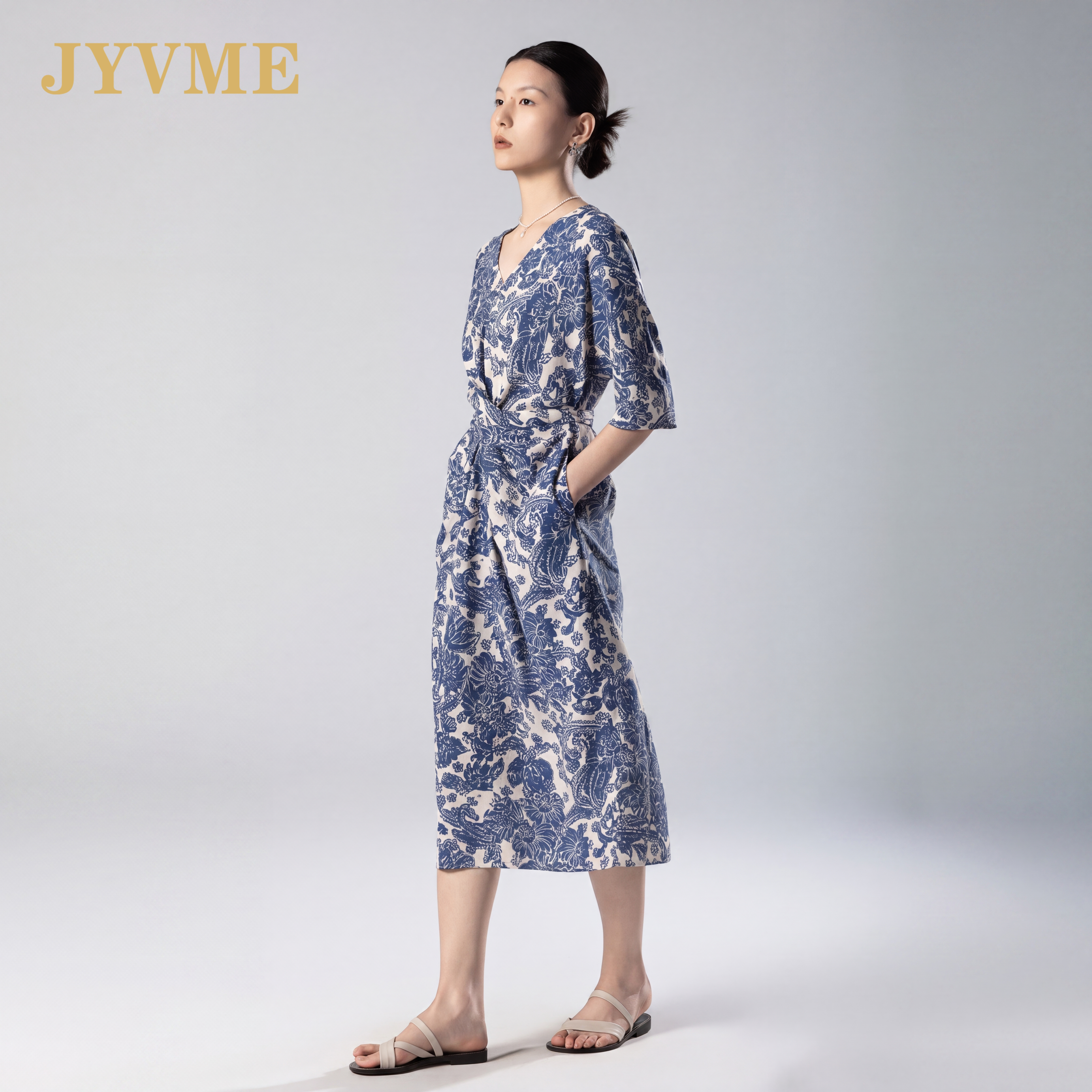 JyVme轻奢桑蚕丝连衣裙女收腰显瘦2026新款夏季优雅v领真丝裙子