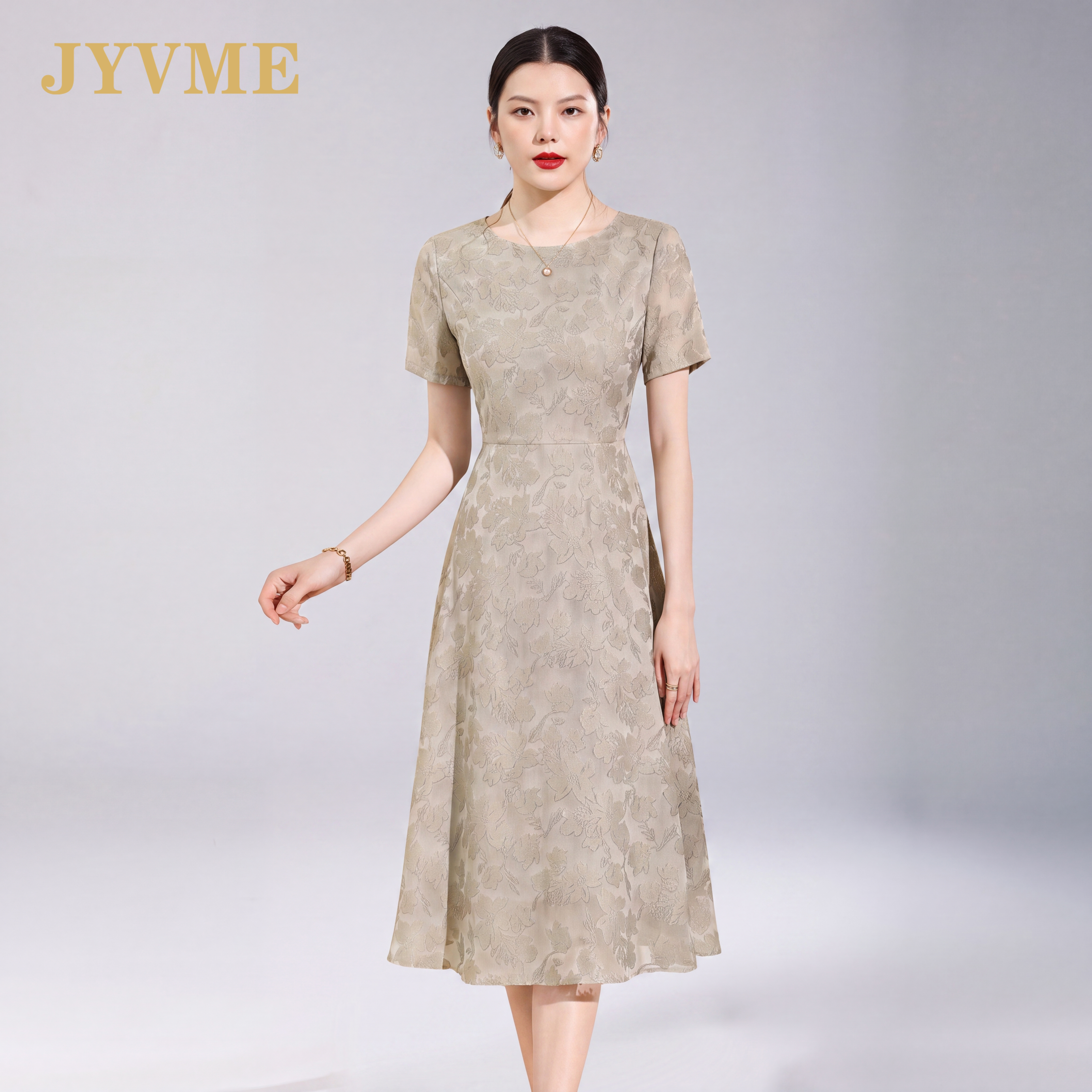 JyVme轻奢高级感短袖连衣裙女2026夏季新款气质大码宽松显瘦裙子