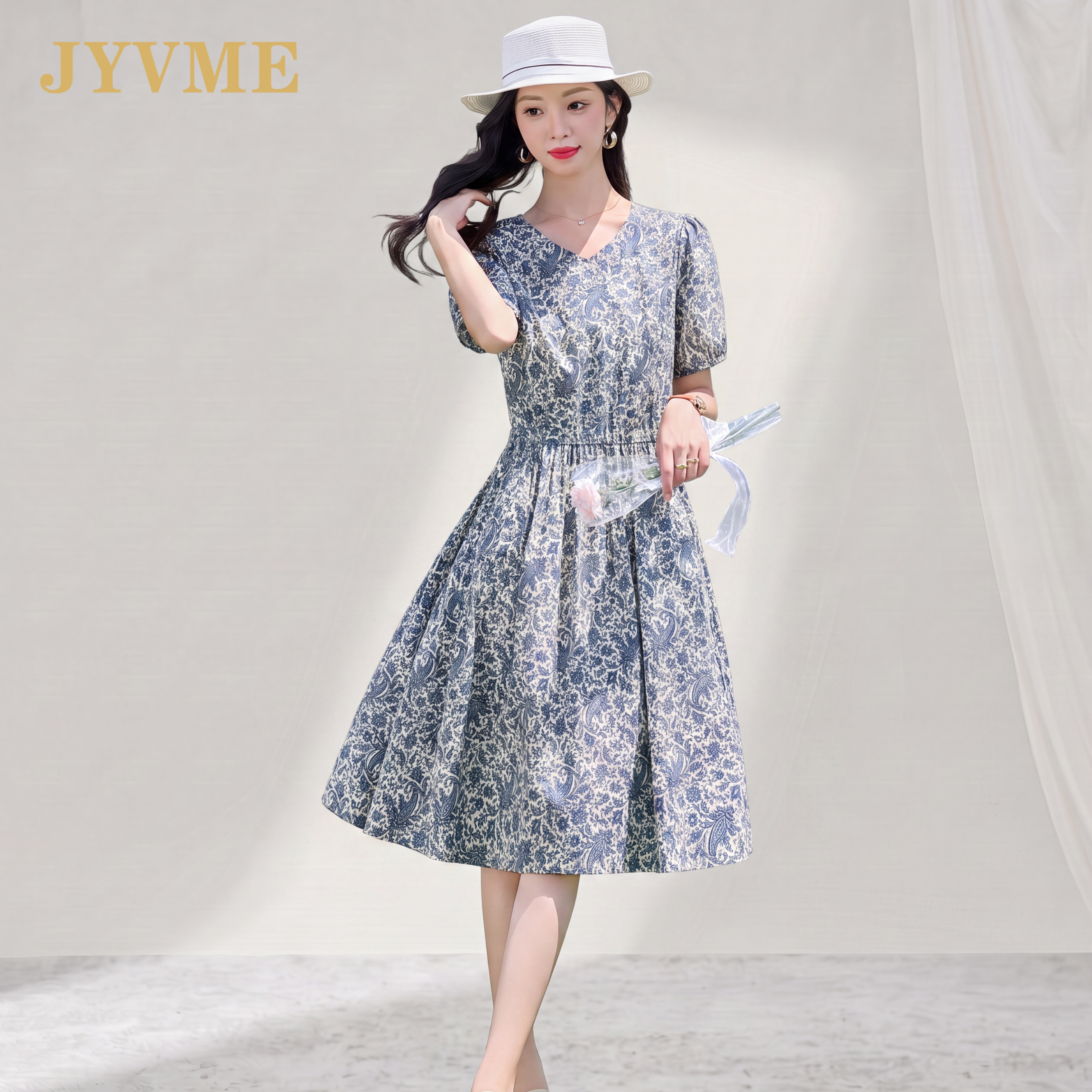 JyVme轻奢2026夏季新款连衣裙女气质显瘦V领短袖碎花时尚中长裙棉