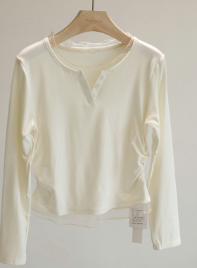 好身材一穿就有~白色V领网纱假两件打底衫女褶皱收腰显瘦短款上衣
