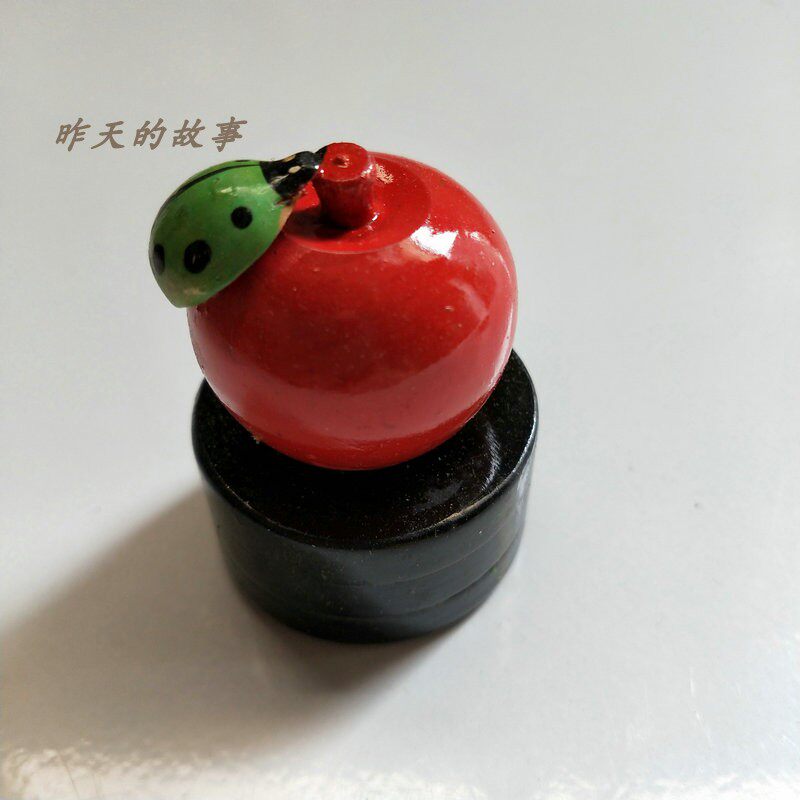 향수를 불러일으키는 오래된 재고 80-90년대 SHANHUA 브랜드 나무 연필깎이 연필깎이 곤충