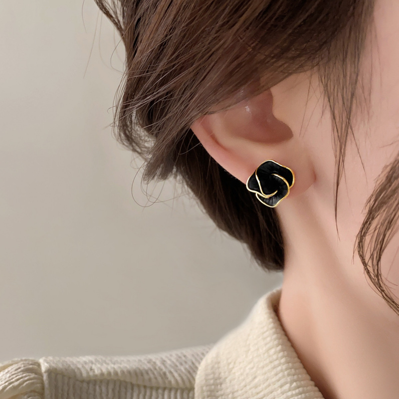 黑色山茶花耳钉女高级感轻奢小众