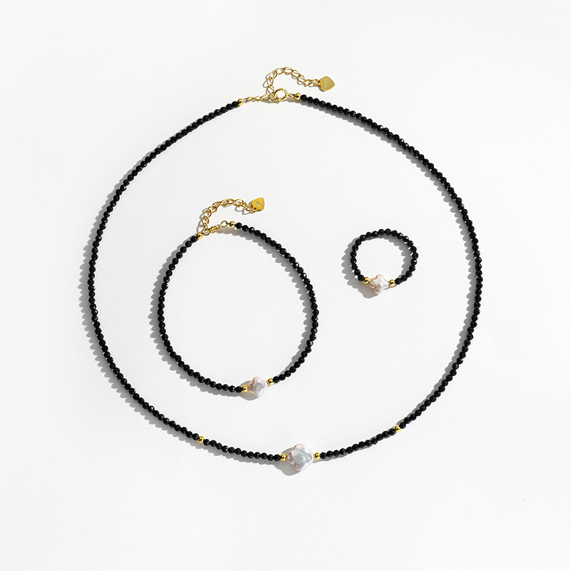 黑尖晶四叶花吊坠锁骨链手链戒指