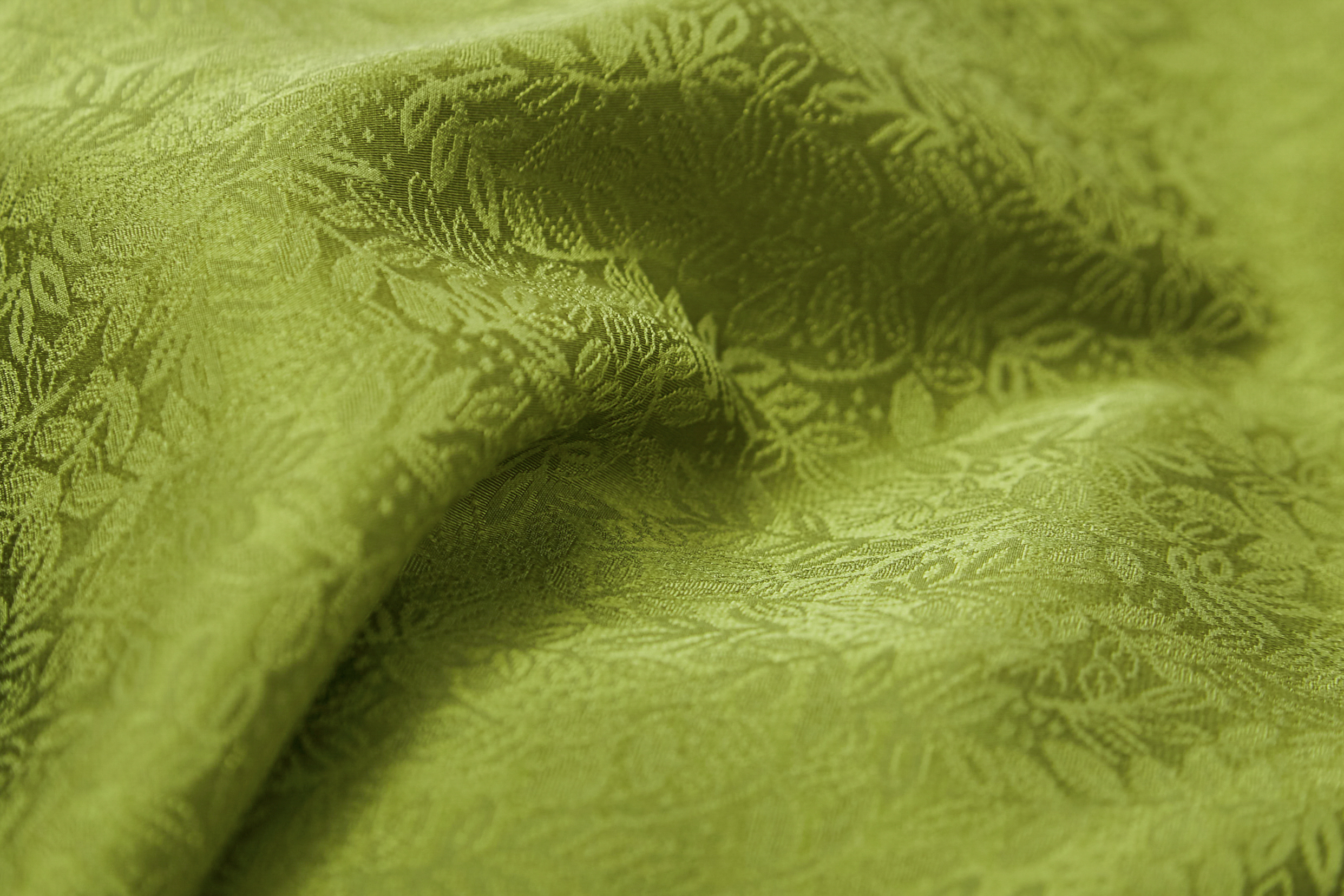 锦罗坊桑蚕丝布料南天纹秋香绿