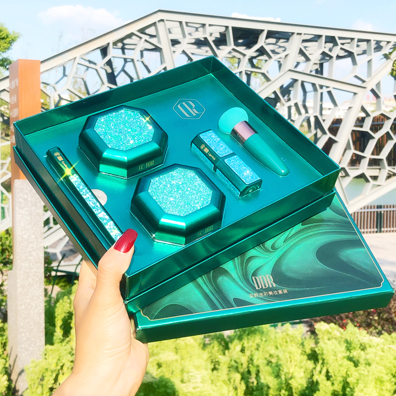 李佳琦推荐化妆品套装气垫bb口红散粉眼线笔全套女学生款彩妆礼盒