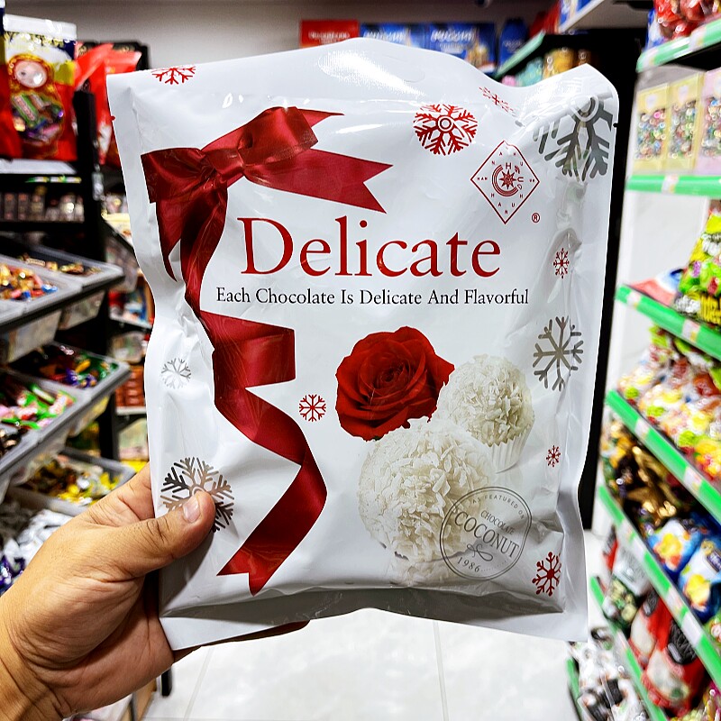 英国风味伊莎椰蓉酥球白巧克力夹心糖果喜庆年节零食250g