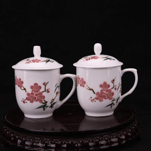 建国初期7501釉下五彩梅竹双清纹茶杯