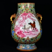 大清乾隆年制珐琅彩缠枝花锦地开窗西洋马纹描金双耳尊瓶