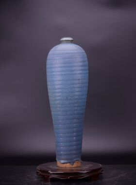 宋金蓝釉红斑窑变钧窑弦纹梅瓶