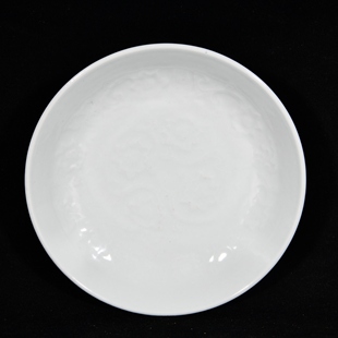 大元国卵白釉枢府款缠枝西番莲宝相花纹折腰碗