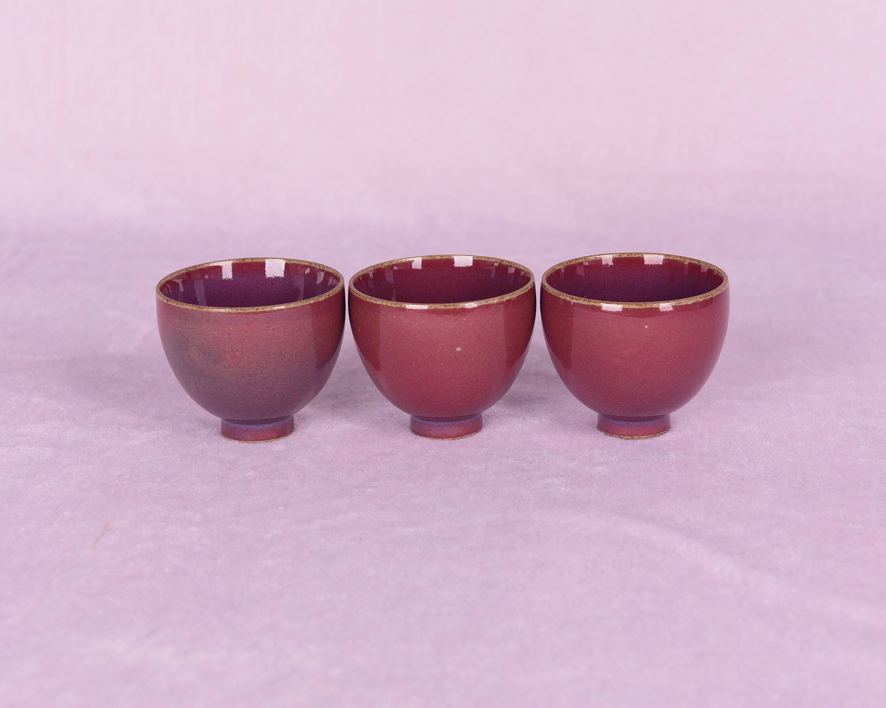 大明永乐宝烧宝石红釉鸡心酒杯茶杯