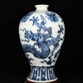 大明宣德年制松柴烧青花云龙纹梅瓶