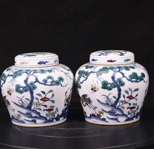 大明成化年制斗彩松鹤延年六合同春纹天字罐