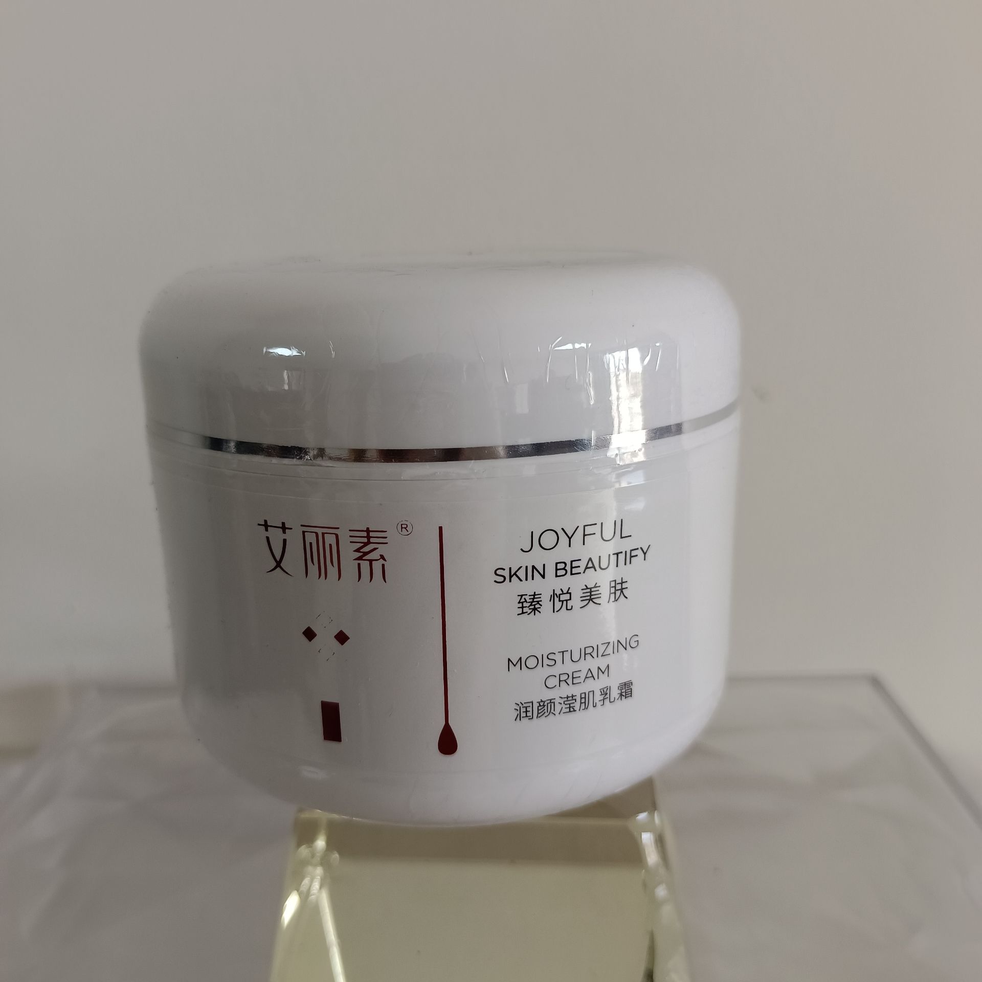 艾丽素润颜滢肌乳霜润颜雪肌乳霜
