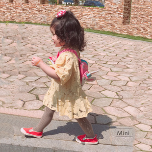 韩国原装进口春夏纯棉薄款Love女童个性镂空裙子花瓣中袖连衣裙