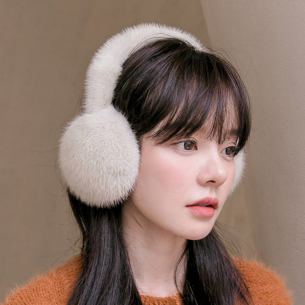 남성과 여성을 위한 질감 있는 하이 엔드 밍크 모피 전체 가죽 전체 모피 잔디 귀마개 겨울 모피 귀마개 따뜻한 귀 가방
