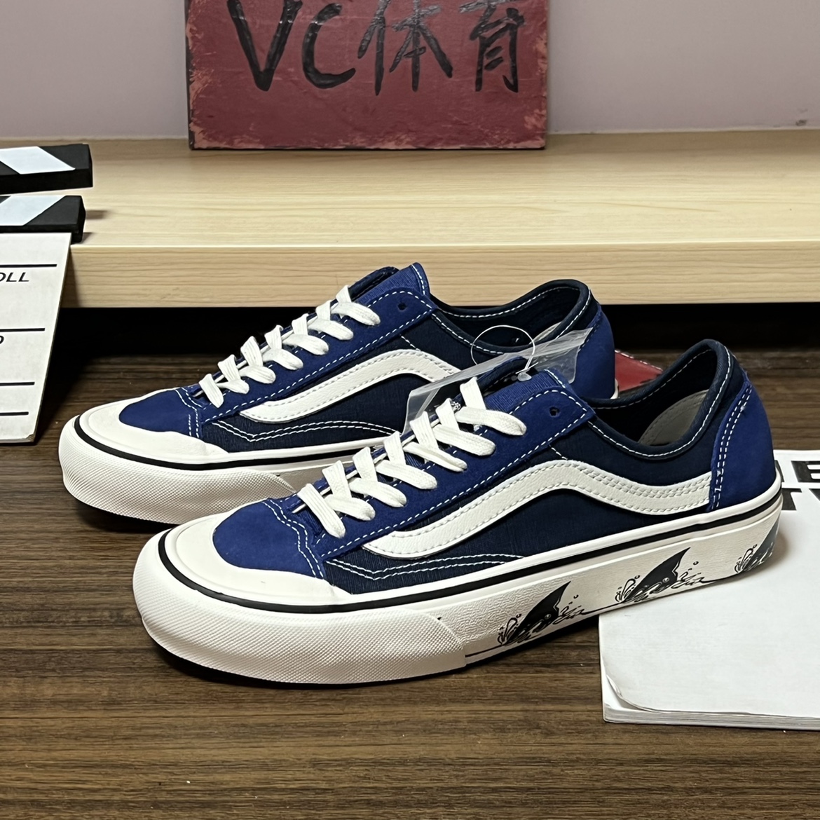 VC体育 Vans Style36SF蓝色印花低帮潮流复古运动板鞋VN0A5HYRA6F