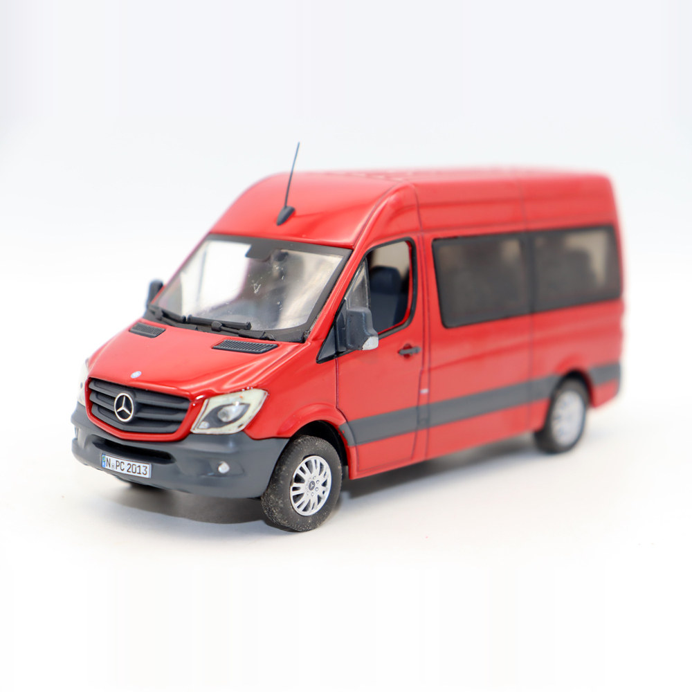 1 43合金车Benz Sprinter Kombi 奔c驰斯宾特商用车模型摆件