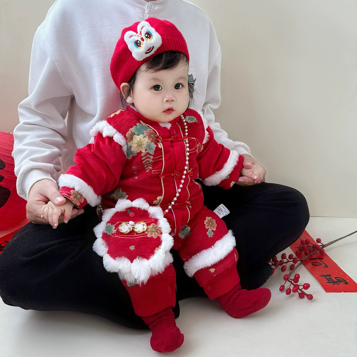 婴儿唐装秋冬衣服女宝宝夹棉加厚连体衣百日宴抓周礼服喜庆拜年服