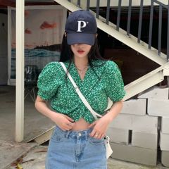 New real price green floral V-neck design short shirt with bubble sleeve